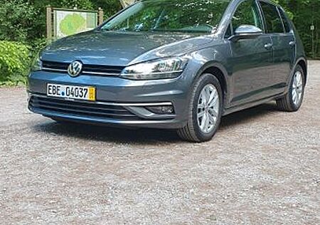VW Golf Volkswagen VII Lim. Comfortline NEU TUV bis 05/2027