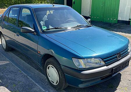 Peugeot 306 1.4 SR 1. Hand Winterreifen Heckspoiler TOP