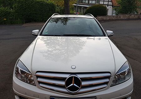 Mercedes-Benz C 180 T BlueEFFICIENCY -