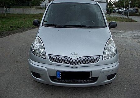 Toyota Yaris 1.3 Sol Automatik Sol