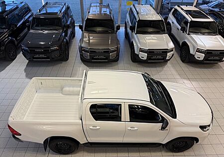 Toyota Hilux 2.8 DOUBLE CAB - KAMERA-SMART KEY-SITZH.