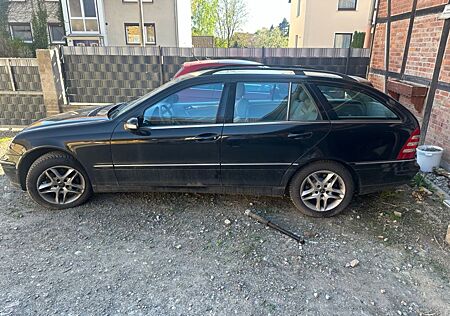 Mercedes-Benz C 220 CDI T AVANTGARDE