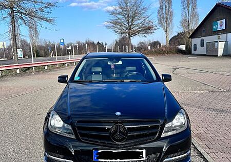 Mercedes-Benz C 200 BlueEFFICIENCY -