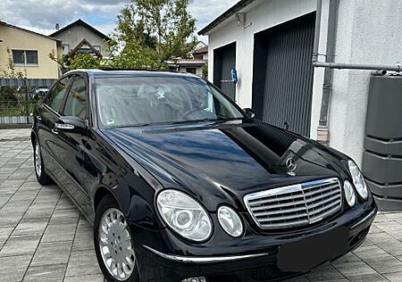 Mercedes-Benz E 240 E-Klasse 240 V6 Lim. Elegance/SCHIEBEDACH/TEMPO