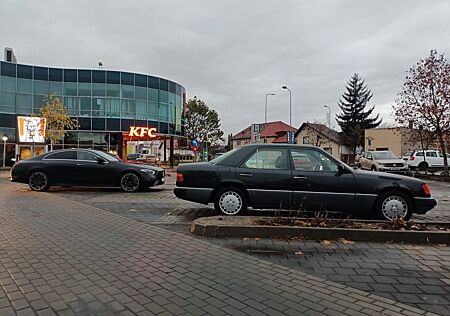 Mercedes-Benz E 300 v24 Sport Manual Reiserechner