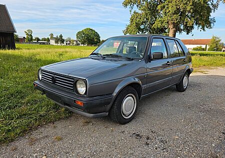 VW Golf Volkswagen 2