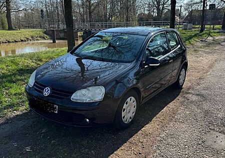 VW Golf Volkswagen 1.6 , V