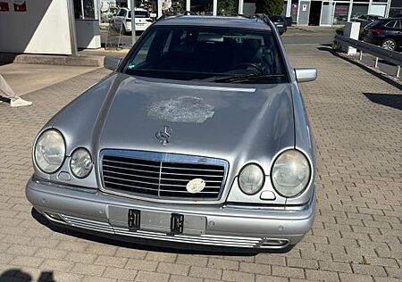 Mercedes-Benz E 320 T 4MATIC