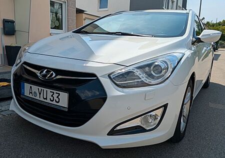 Hyundai i40 cw 1.7 CRDi Style 100kW Automatik Style