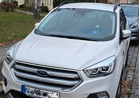 Ford Kuga 1,5 EcoBoost 4x2 110kW COOL & CONNECT C...