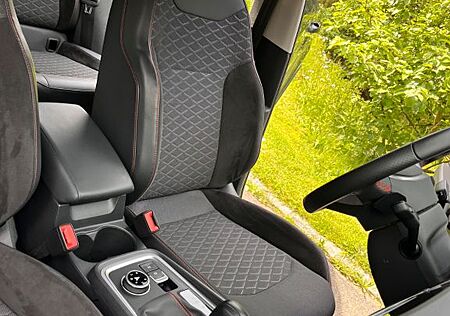 Seat Ateca 2.0 TSI 140kW FR 4Drive DSG FR