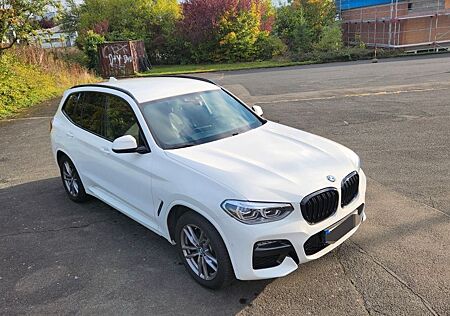 BMW X3 xDrive20i / M-Paket / AHK / SHZ / HUD / Sport