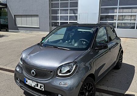 Smart ForFour 453 Automatik 90PS Prime Leder Navi LED SHZ