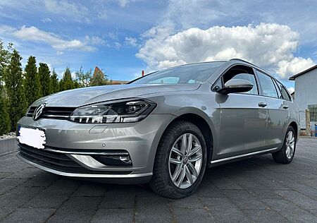 VW Golf Volkswagen 1.6 TDI SCR DSG Comfortline Variant Com...