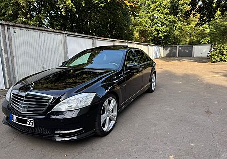 Mercedes-Benz S 350 BlueTEC 4MATIC L - AMG Line