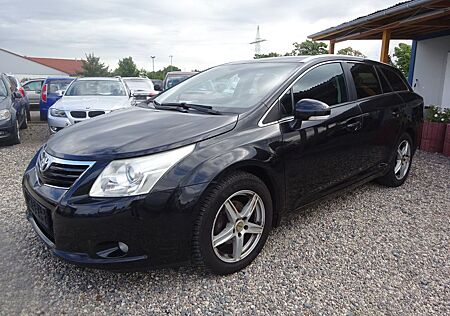 Toyota Avensis Combi Executive 2.0 Valvematic