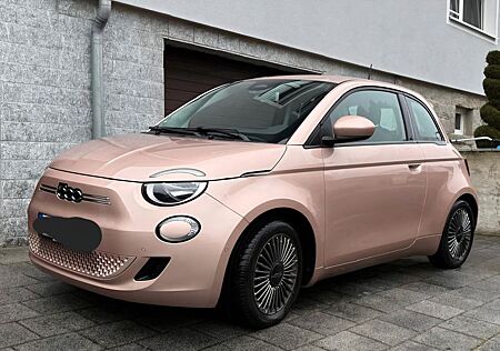 Fiat 500E 3+1 42 kWh - Icon + Garantie
