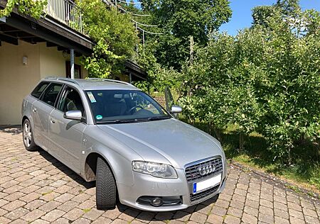 Audi S4 4.2 quattro Avant -