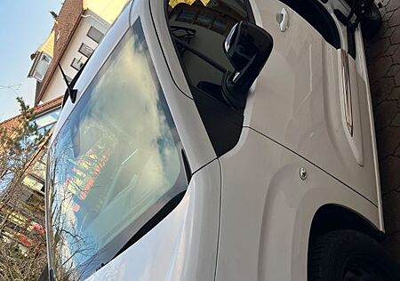 Toyota Pro Ace Proace City 1,2-l-Turbo 81kW L1 Combi Combi