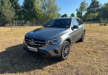 Mercedes-Benz GLC 300 e 4MATIC Autom. - Night - AMG - Hybrid