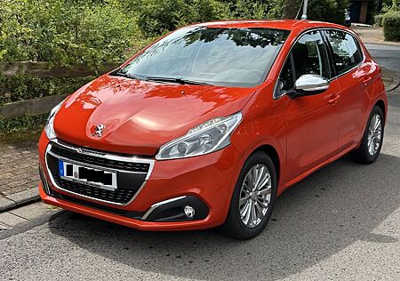 Peugeot 208 PureTech 110 EAT6 Allure Allure