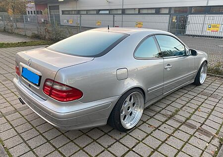 Mercedes-Benz CLK 320 AVANTGARDE Avantgarde