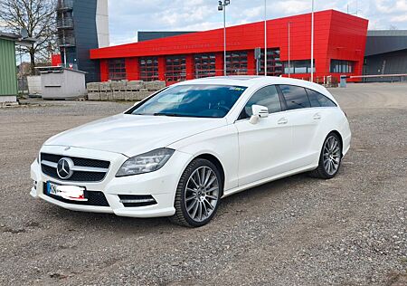 Mercedes-Benz CLS 500 Shooting Brake 4Matic Diamantweiß