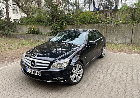Mercedes-Benz C 180 CGI BlueEFFICIENCY AVANTG. Autom. AVAN...