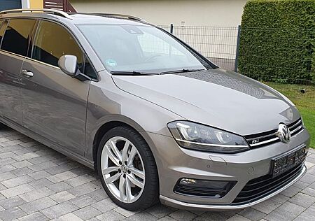 VW Golf Volkswagen 2.0 TDI Highline Variant R-Line, SHZ, AHK