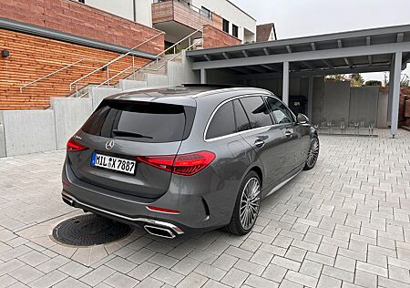 Mercedes-Benz C 300 d T AMG Burmester, HuD, DigitalLight, Pano