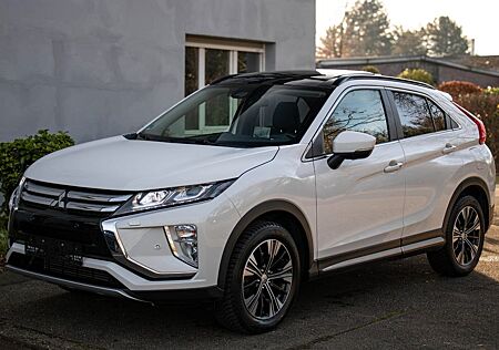 Mitsubishi Eclipse Cross 1.5 NAVI PANO LEDER XENON KAMERA