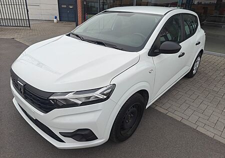 Dacia Sandero SCe 65 Essential 44,000 km 2022