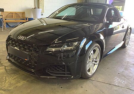 Audi TT ROADSTER 45TFSi Q BLACK/S-SITZE/NAV+/KAMERA