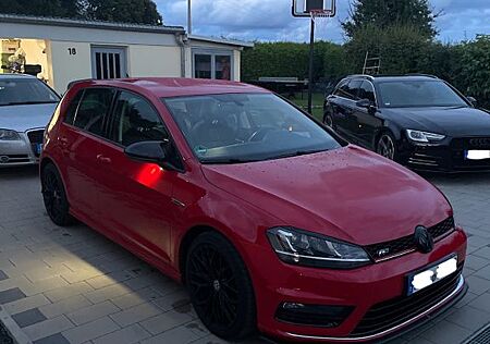 VW Golf Volkswagen 2.0 TDI BMT LOUNGE R LINE