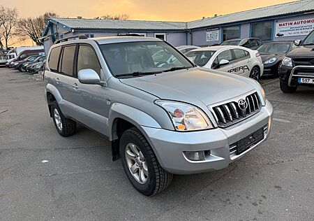 Toyota Land Cruiser Automatik 3.0 D-4D C