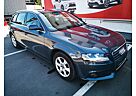 Audi A4 1,8 Avant Attraction AHK SHZ *NUR AN GEWERBE*