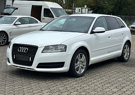 Audi A3 Sportback 1.4 TFSI*Ambiente*Getriebe Neu*TÜV*