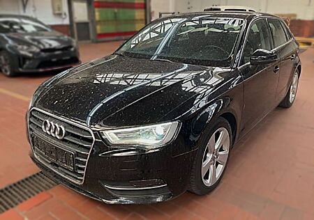 Audi A3 S-Tronic|Xenon|Navi|Soundsy|Abstand|SHZ|SLine