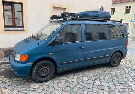 Mercedes-Benz Vito 112D Mixto 2-6 Sitze LKW
