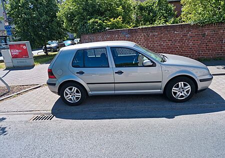 VW Golf Volkswagen 1.9TDI 74 kW Basis Basis