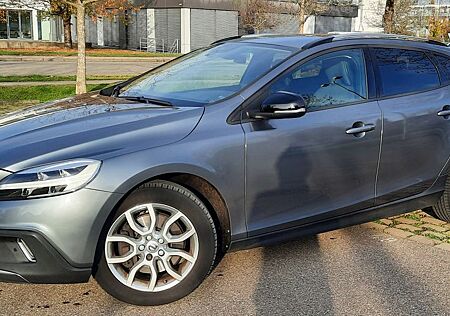 Volvo V90 Cross Country V40 Cross Country D2