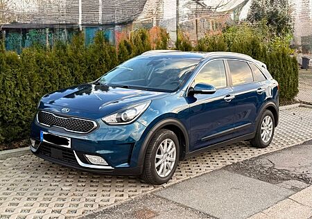 Kia Niro ATMK | LDR | AHK | 8x ALU-FLG |