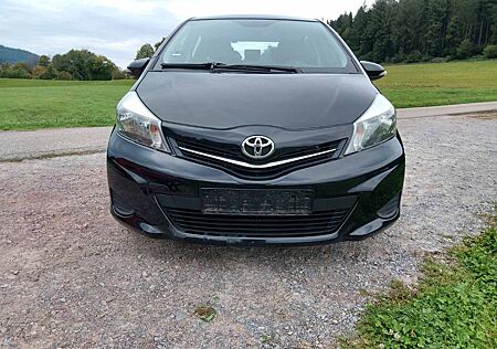 Toyota Yaris 1,0-l-Dual-VVT-i Life Life