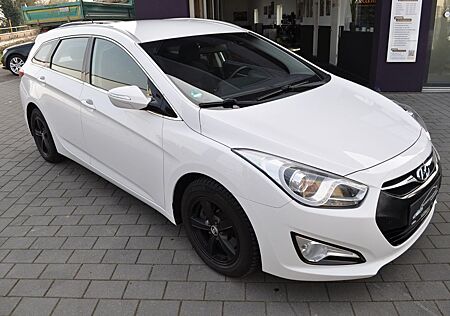 Hyundai i40 cw 1.7 CRDi FIFA World Cup EDITION Automatic