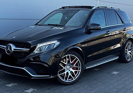 Mercedes-Benz GLE 63 AMG S Carbon Pano Massage Mem 360* Distr+