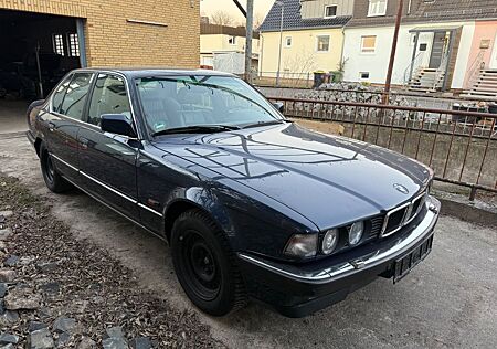 BMW 730 E32 V8 Handschalter