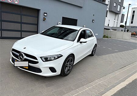 Mercedes-Benz A 180 d DCT -