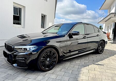 BMW 530e M-Paket G30/Keyless Go/S-Dach/ Mem./ Tausch