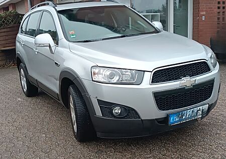 Chevrolet Captiva 2.2 LT 2WD 7-Sitzer /Defekt//Weißrauch