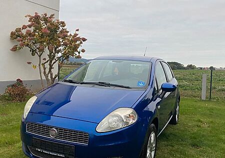 Fiat Grande Punto 1.4 TÜV / KLIMA / TEMPOMAT